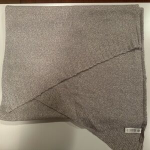 Athleta sweater knit scarf/wrap- Heather grey